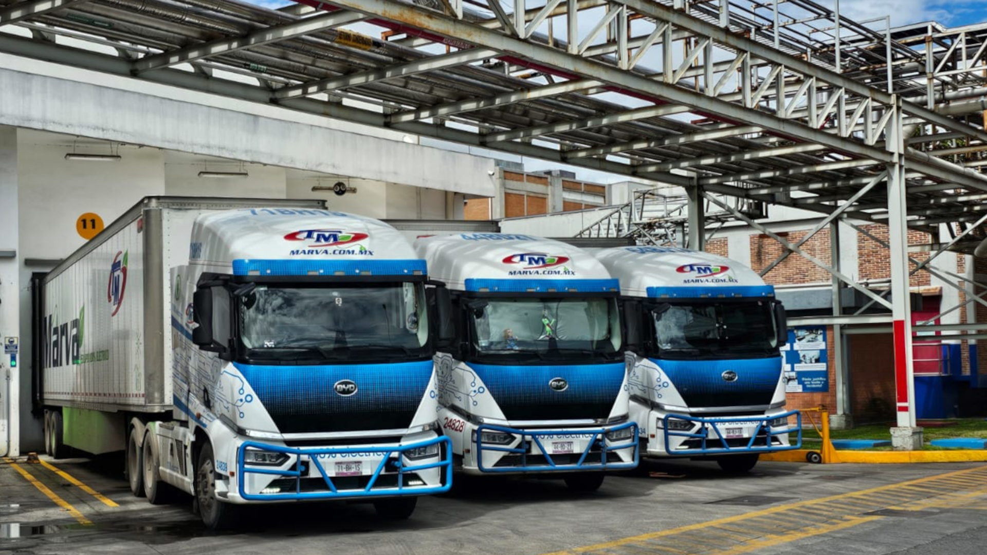 Unilever de México evita hasta 100 toneladas de CO2 al año con la nueva flota de tractocamiones.