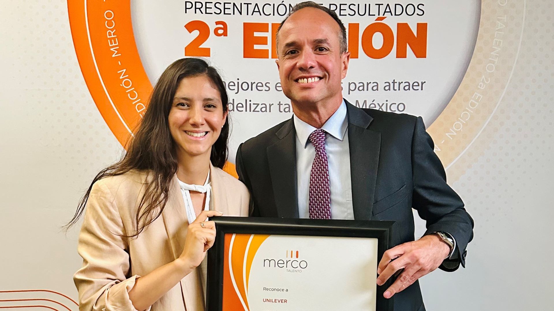 Hugo Salcedo en la entrega de Merco Talento