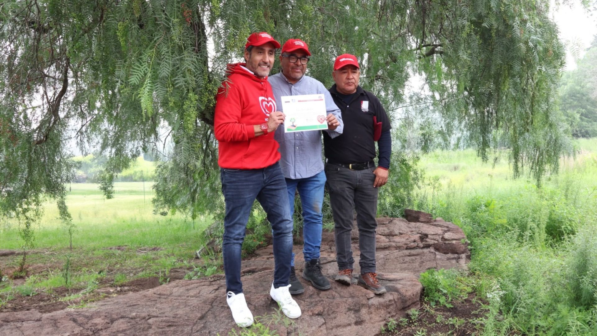 Roman Rodriguez en Reforestando con el corazón